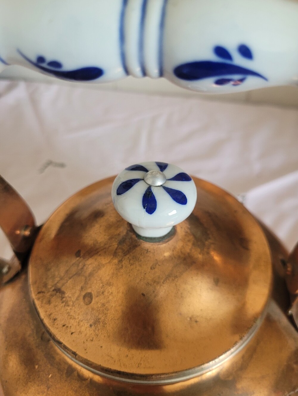 Vintage Copper Tea Kettle with Porcelain Handle and Lid Knob - Picture 5 of 12